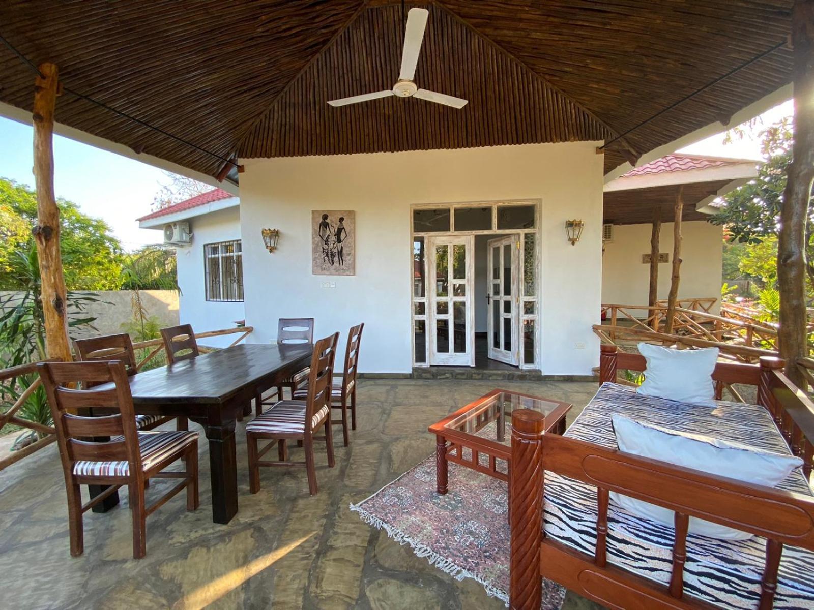 Hotel Villa Μαλίντι Εξωτερικό φωτογραφία