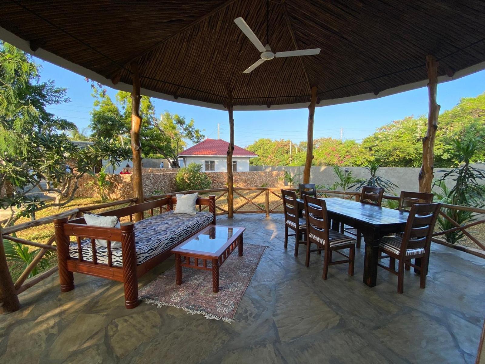 Hotel Villa Μαλίντι Εξωτερικό φωτογραφία